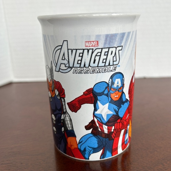 MARVEL Avengers Assemble Mug Hulk Captain America Thor Iron Man 2014 - Picture 6 of 9